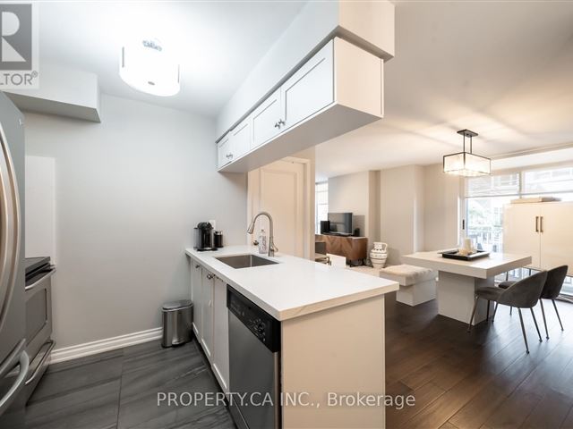 60 St Clair West - 202 60 Saint Clair Avenue West - photo 2