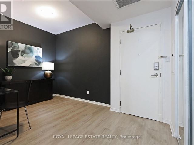 La Costa - 208 600 Eglinton Avenue East - photo 3