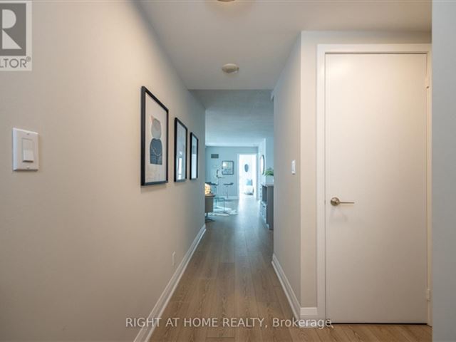 Malibu Condos at Harbourfront - 2005 600 Fleet Street - photo 2