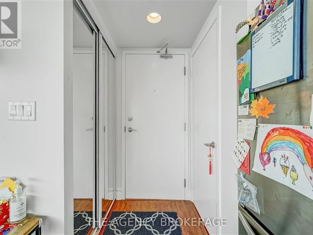 Malibu Condos at Harbourfront - 2504 600 Fleet Street - photo 2