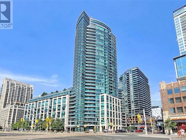 Malibu Condos at Harbourfront - 1012 600 Fleet Street - photo 1