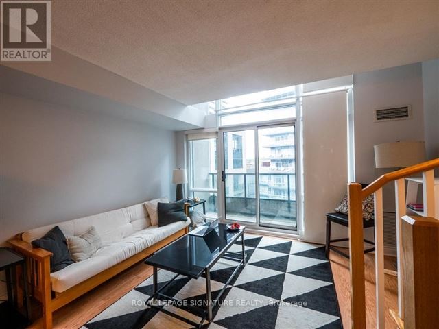 Malibu Condos at Harbourfront - 831 600 Fleet Street - photo 2