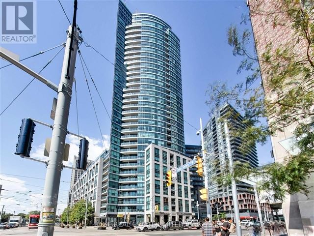 Malibu Condos at Harbourfront - 702 600 Fleet Street - photo 2