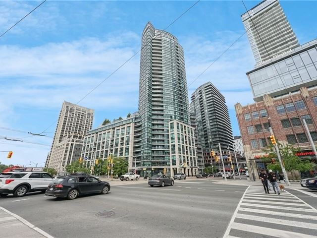 Malibu Condos at Harbourfront - 2504 600 Fleet Street - photo 2