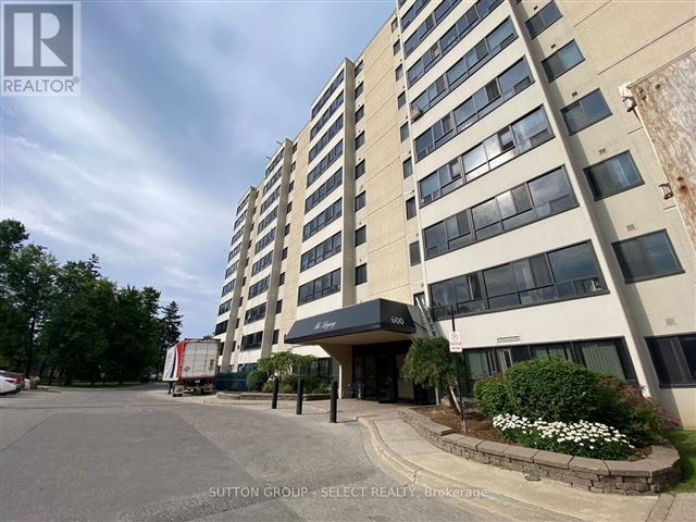 600 Grenfell DR - 1004 600 Grenfell Drive - photo 1