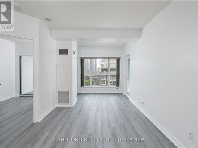 Queens Harbour - 1005 600 Queens Quay West - photo 2