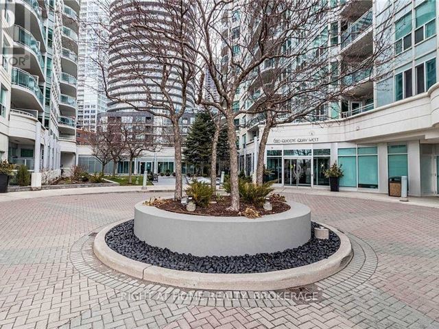 Queens Harbour - 805 600 Queens Quay West - photo 3