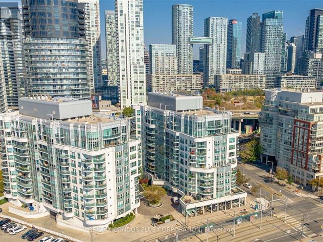 Queens Harbour - sph23 600 Queens Quay West - photo 1