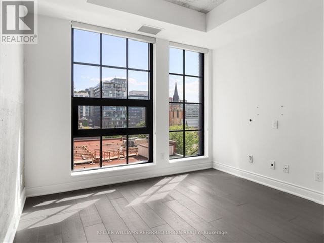 The Harlowe - 707 608 Richmond Street West - photo 1