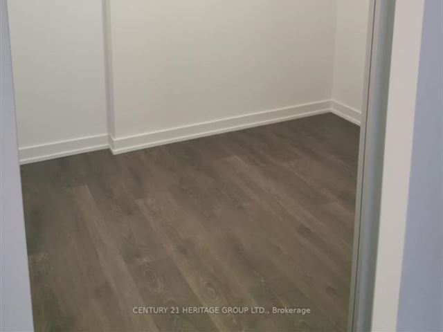 609 Avenue Road Condos - 501 609 Avenue Road - photo 2