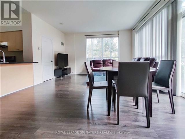 Thornhill Towers - 118 62 Suncrest Boulevard - photo 2