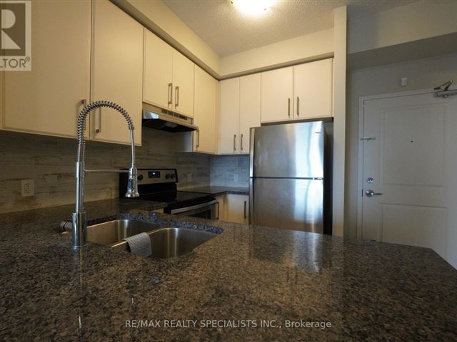 620 Sauve ST - 407 620 Sauve Street - photo 2