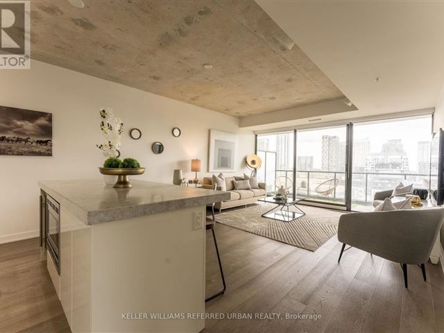 Thompson Residences - ph1408 621 King Street West - photo 1