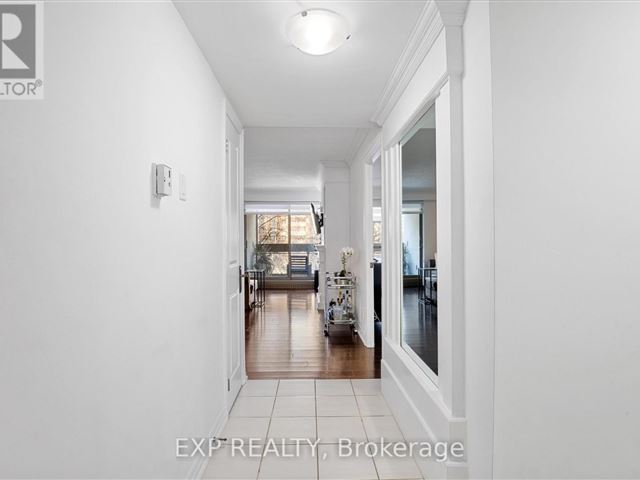 Granite Place - 605 63 Saint Clair Avenue West - photo 2