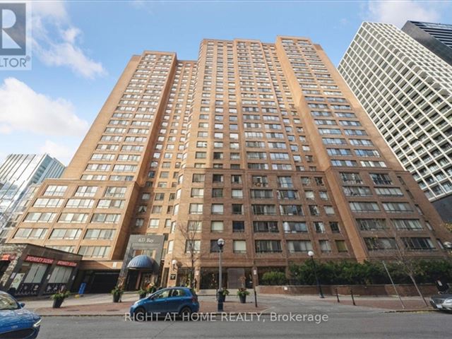 Horizon on Bay - 1407 633 Bay Street - photo 2