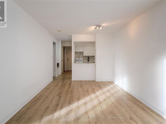 Horizon on Bay - 212 633 Bay Street - photo 3