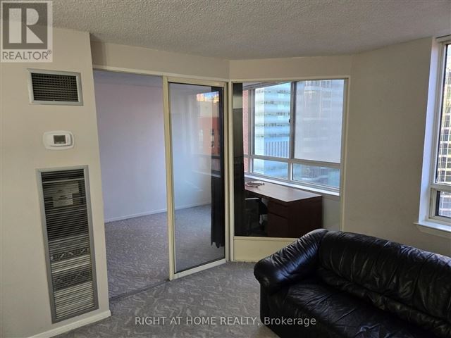 Horizon on Bay - 1802 633 Bay Street - photo 2