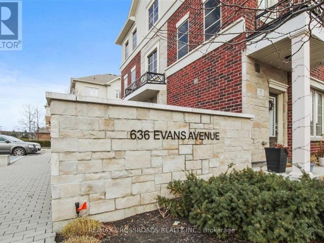 Humber Mews -  636 Evans Avenue - photo 1