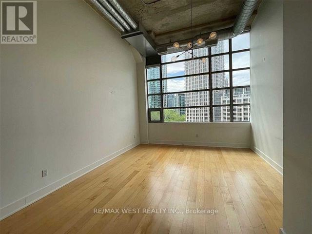 Tip Top Lofts - 512 637 Lake Shore Boulevard West - photo 3