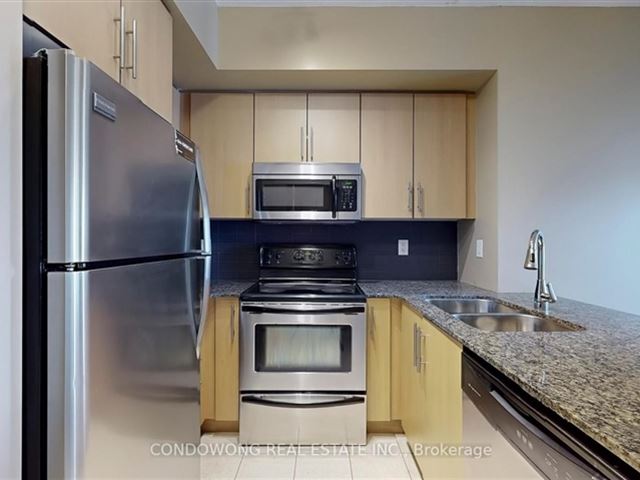 Maple Leaf Square - 3402 55 Bremner Boulevard - photo 2