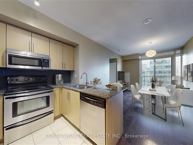 Maple Leaf Square - 3402 55 Bremner Boulevard - photo 3