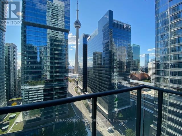 Maple Leaf Square - 1804 55 Bremner Boulevard - photo 2