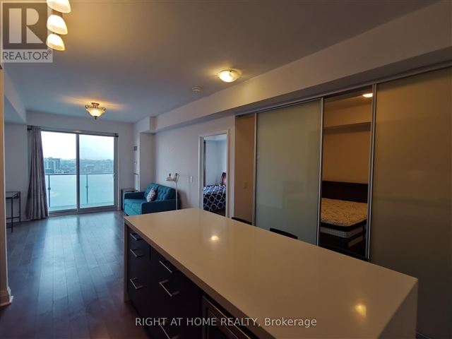 U Condominium - 2105 75 Saint Mary Street - photo 3