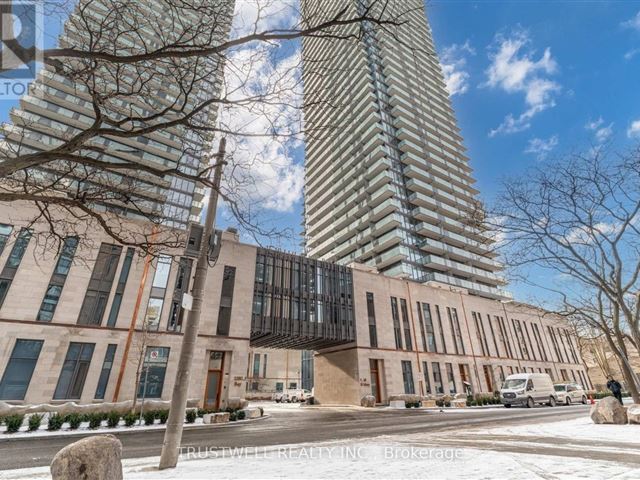 U Condominium - 2508 75 Saint Mary Street - photo 1