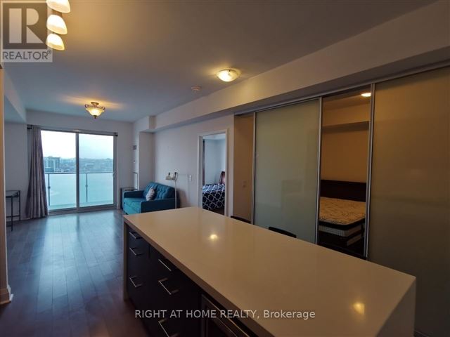 U Condominium - 2105 75 Saint Mary Street - photo 2