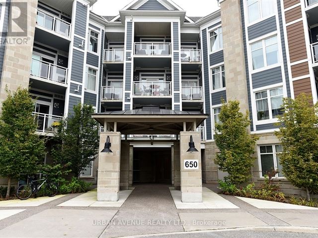 Harbourside Condos - 212 650 Gordon Street - photo 2