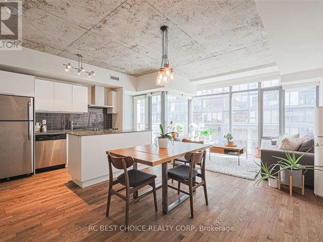 Six50 King - 410 95 Bathurst Street - photo 1