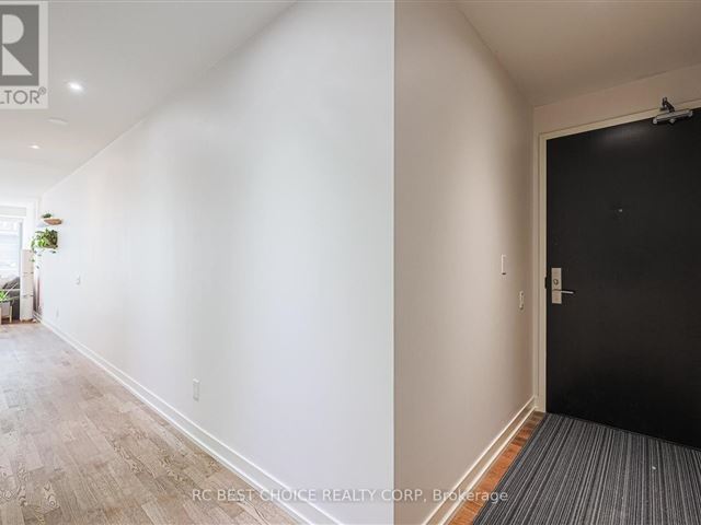 Six50 King - 410 95 Bathurst Street - photo 2