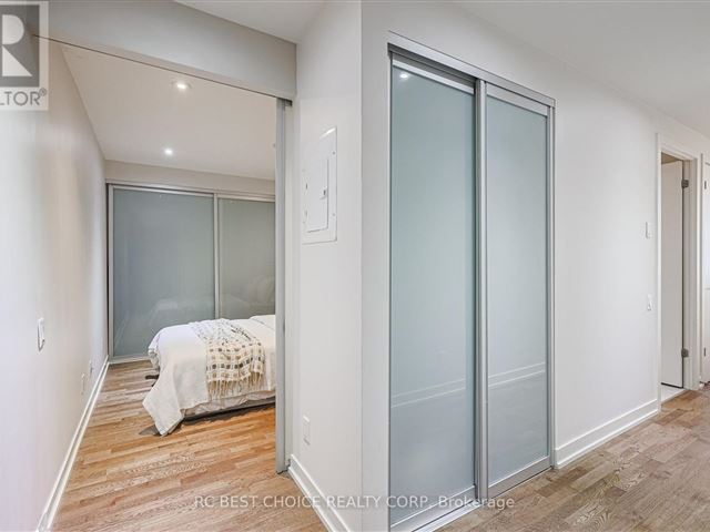 Six50 King - 410 95 Bathurst Street - photo 3