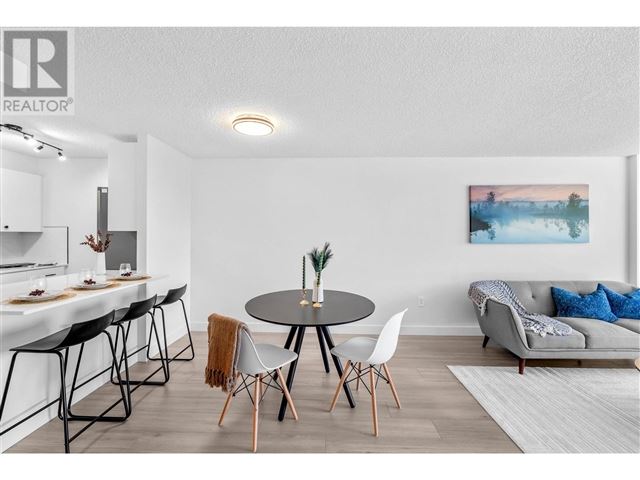 Regency Park Towers - 407 6631 Minoru Boulevard - photo 1