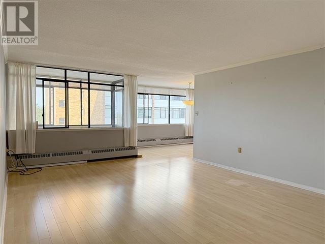 Regency Park Towers - 805 6631 Minoru Boulevard - photo 1