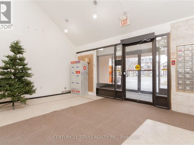 665 Kennedy Road Condos - 328 665 Kennedy Road - photo 3