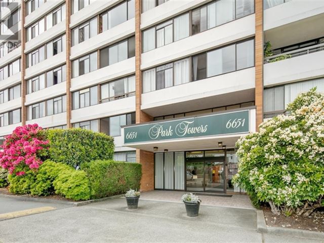 Park Towers - 703 6651 Minoru Boulevard - photo 2