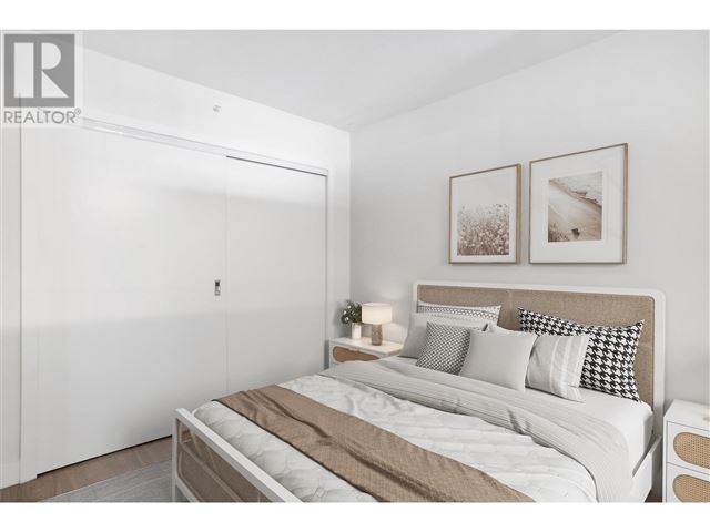 Trapp + Holbrook - 1508 668 Columbia Street - photo 3