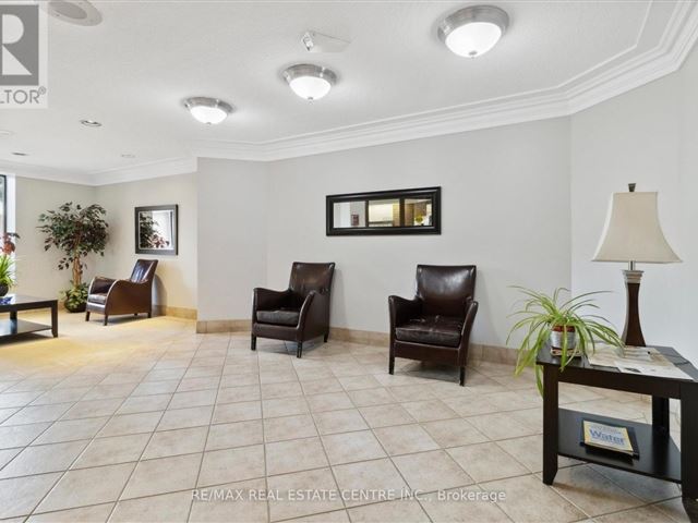 Hallmark Place - 405 6720 Glen Erin Drive - photo 3