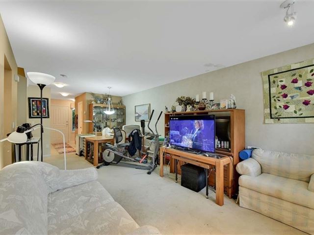 Primrose Lane - 10 6747 137 Street - photo 3