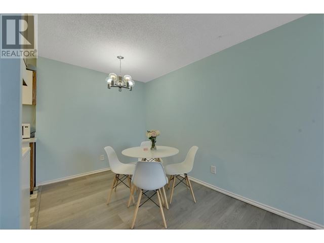 Balmoral On The Park - 605 6759 Willingdon Avenue - photo 3