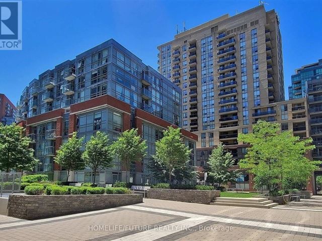 Epic on Triangle Park - 716 68 Abell Street - photo 2