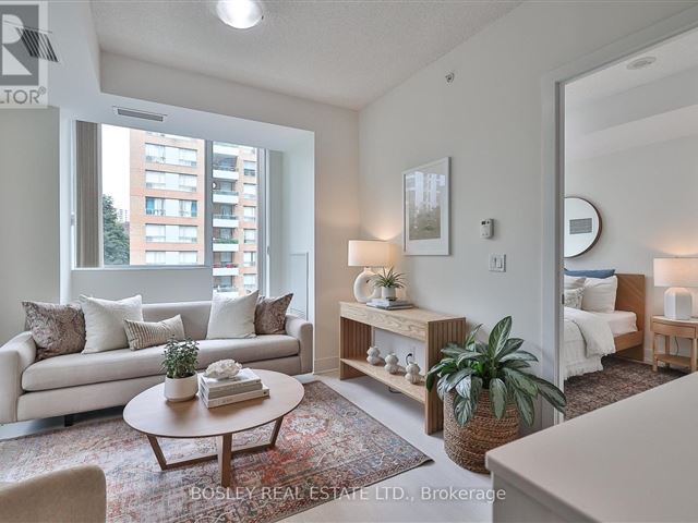 Life Condos - 315 68 Merton Street - photo 2