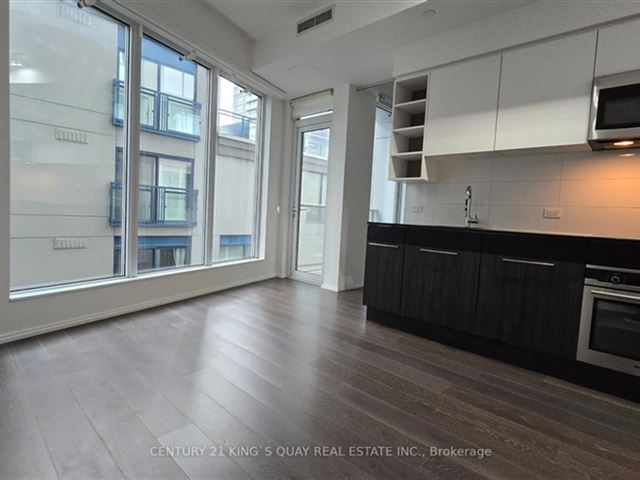 Core Condos - 909 68 Shuter Street - photo 2