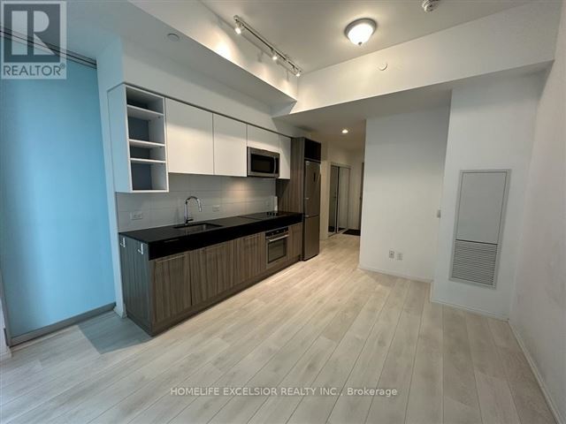 Core Condos - 508 68 Shuter Street - photo 2