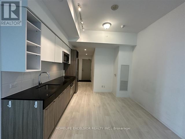 Core Condos - 508 68 Shuter Street - photo 3