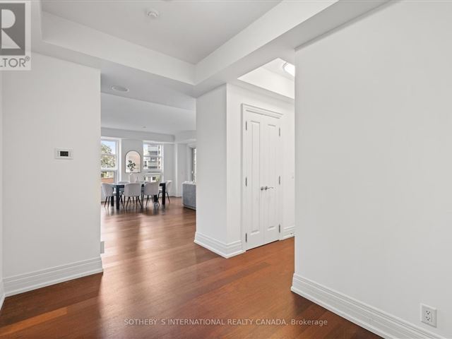 The Regency Yorkville - 505 68 Yorkville Avenue - photo 3