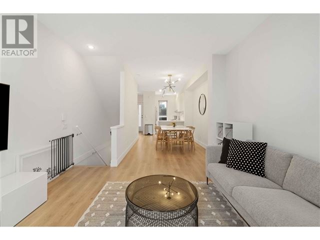 Metro - 54 6868 Burlington Avenue - photo 3