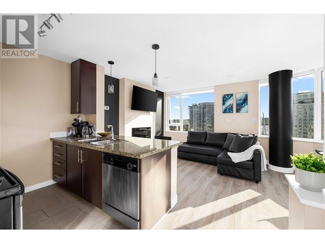 Firenze Tower II - 3005 688 Abbott Street - photo 2