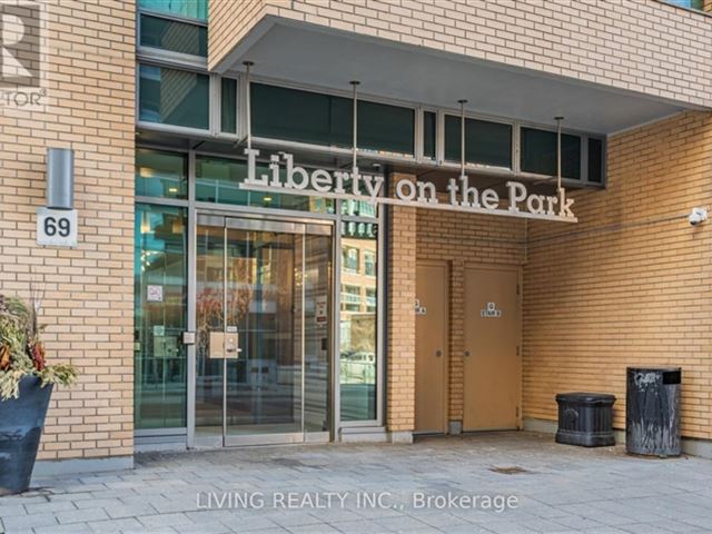 Liberty on the Park - 212 69 Lynn Williams Street - photo 2